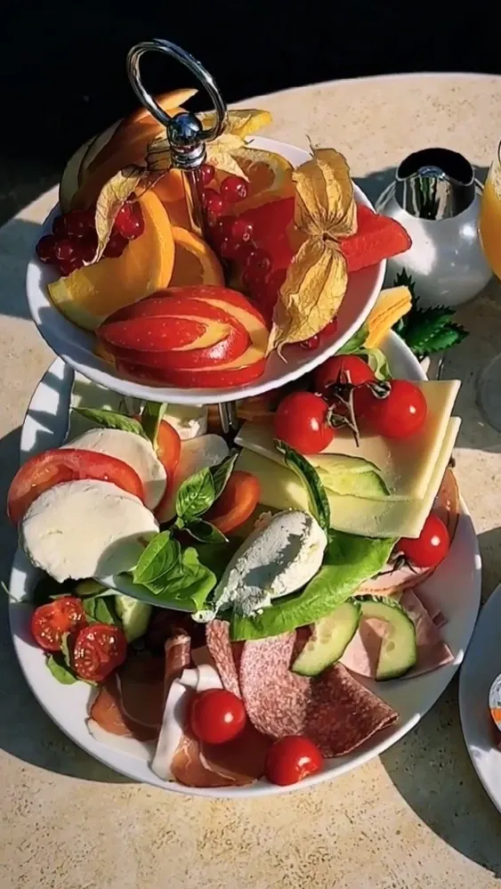 Frühstücksetagere